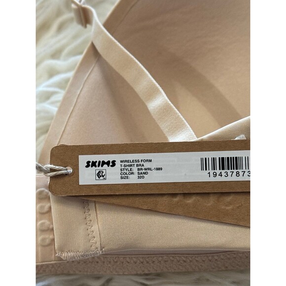 Skims Wireless Form T-shirt Bra Sand Size 32D - Picture 8 of 8